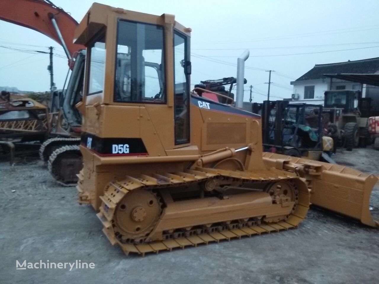 máy ủi Caterpillar D5G