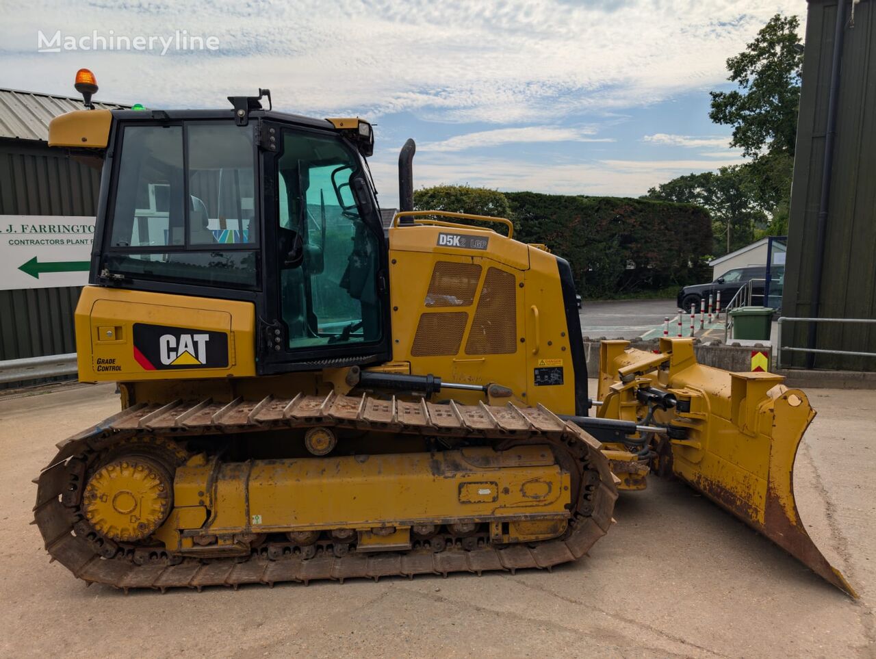 Caterpillar D5K2 LGP bulldozer