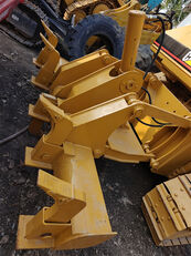 بلدوزر Caterpillar D5M