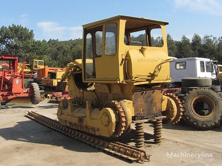 бульдозер Caterpillar D6C по запчастям