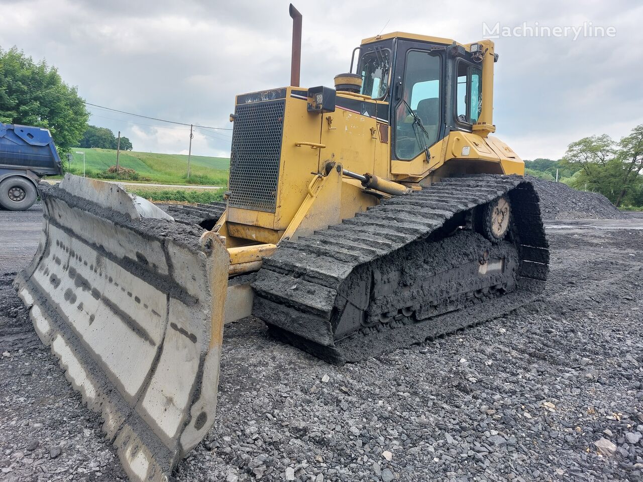 Caterpillar D6M LGP bulldozer