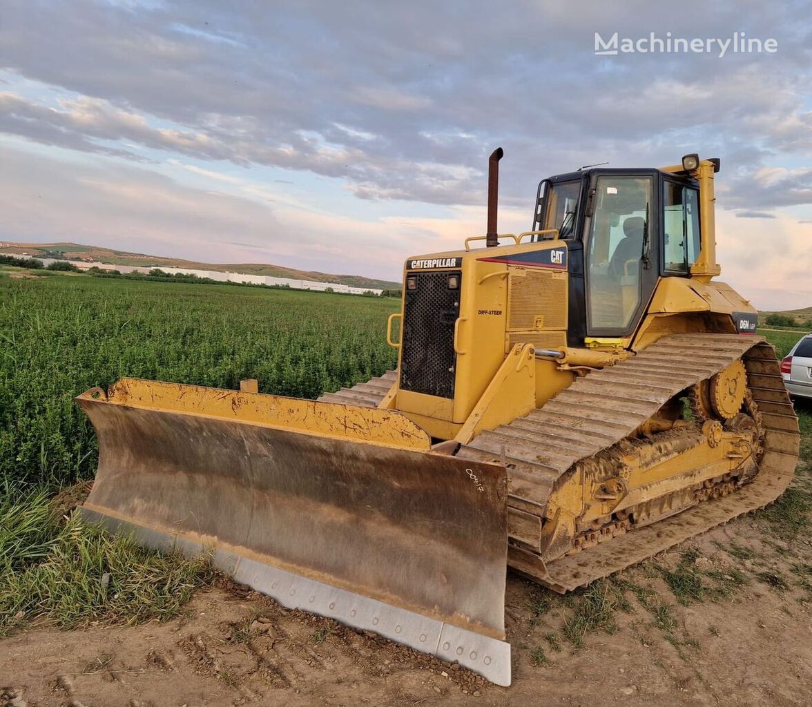 Caterpillar D6N LGP 6 bulldozer