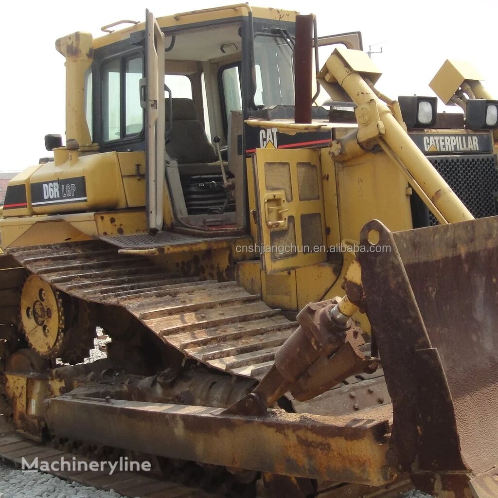 Caterpillar D6R bulldozer