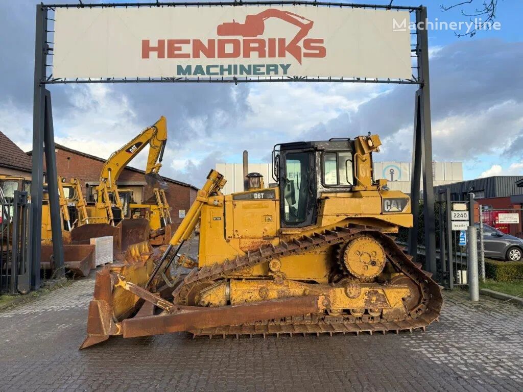 bulldozer Caterpillar D6T LGP