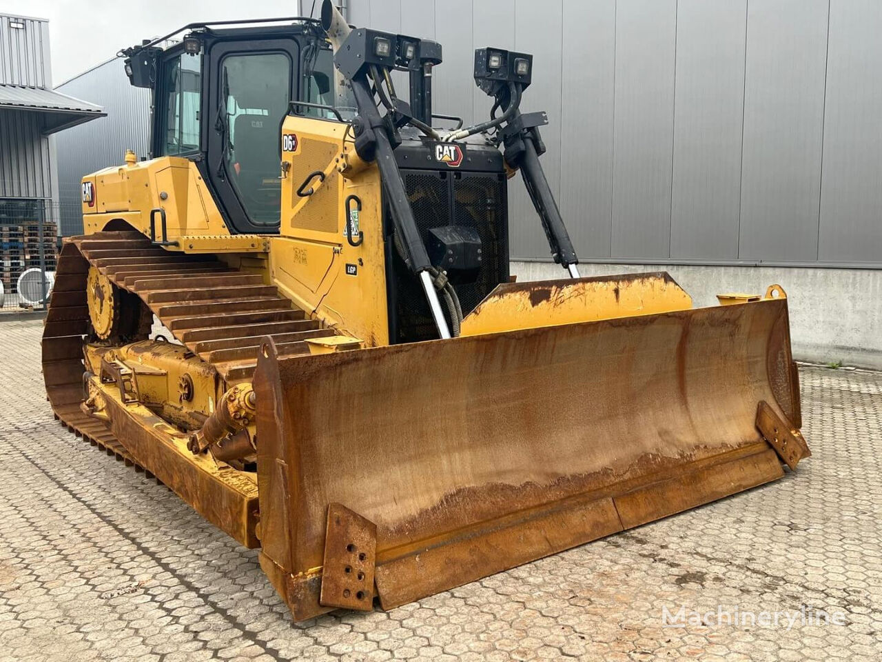 бульдозер Caterpillar D6XE LGP