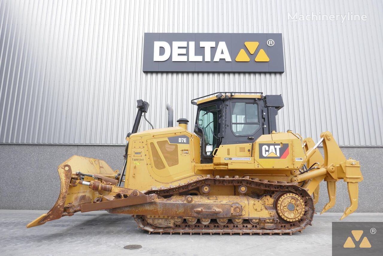 бульдозер Caterpillar D7E