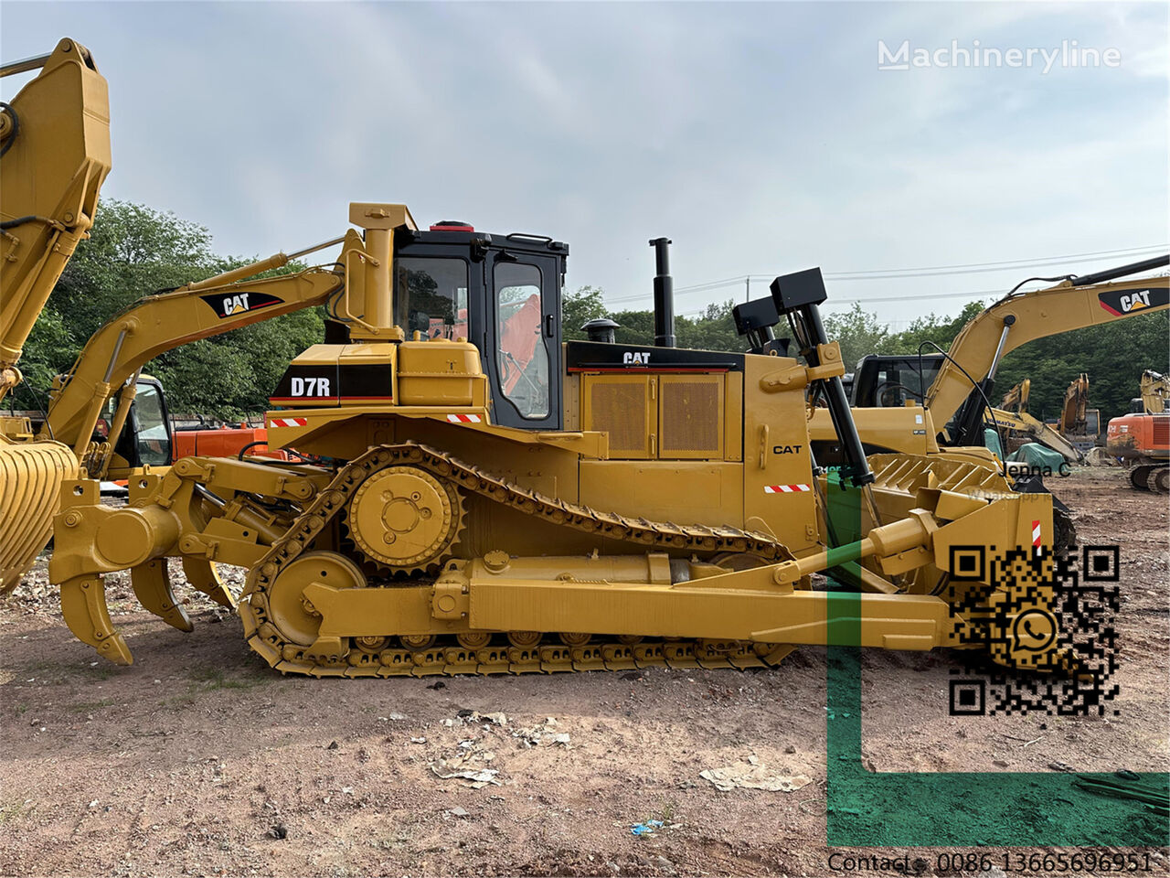 Caterpillar D7R bulldozer