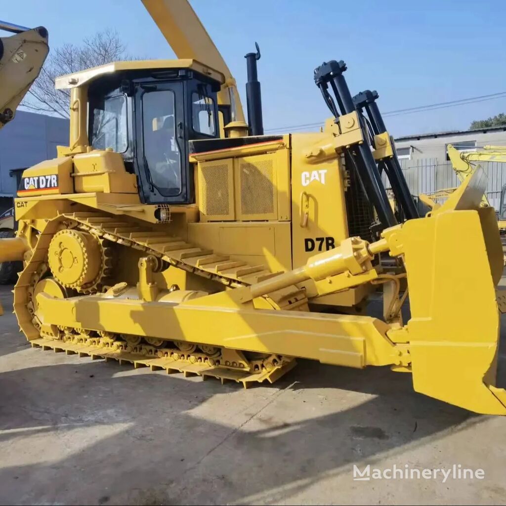 Caterpillar D7R bulldozer