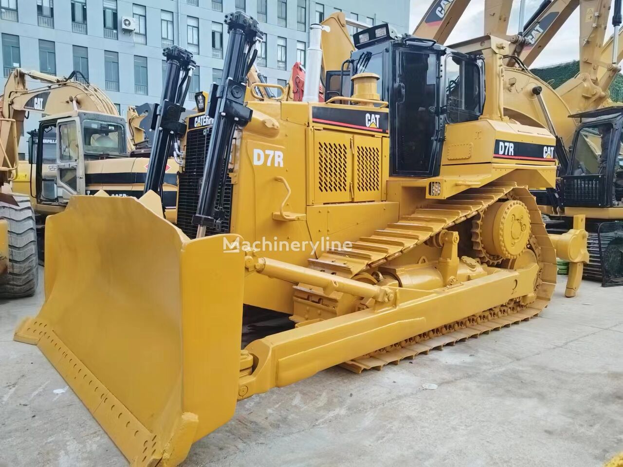 Caterpillar D7R bulldozer for sale | Machineryline PK Caterpillar D7R bulldozer - Machineryline