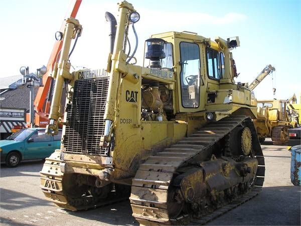 بلدوزر Caterpillar D8N