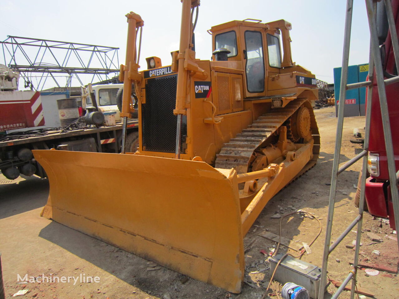 Caterpillar D8N bulldozer