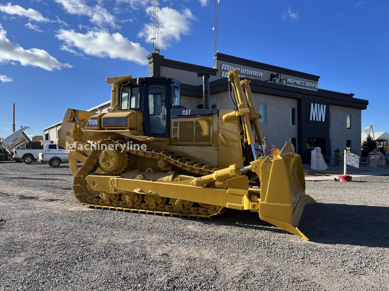 Buldozer Caterpillar D8N de vânzare | Machineryline MD Buldozer Caterpillar D8N - Machineryline
