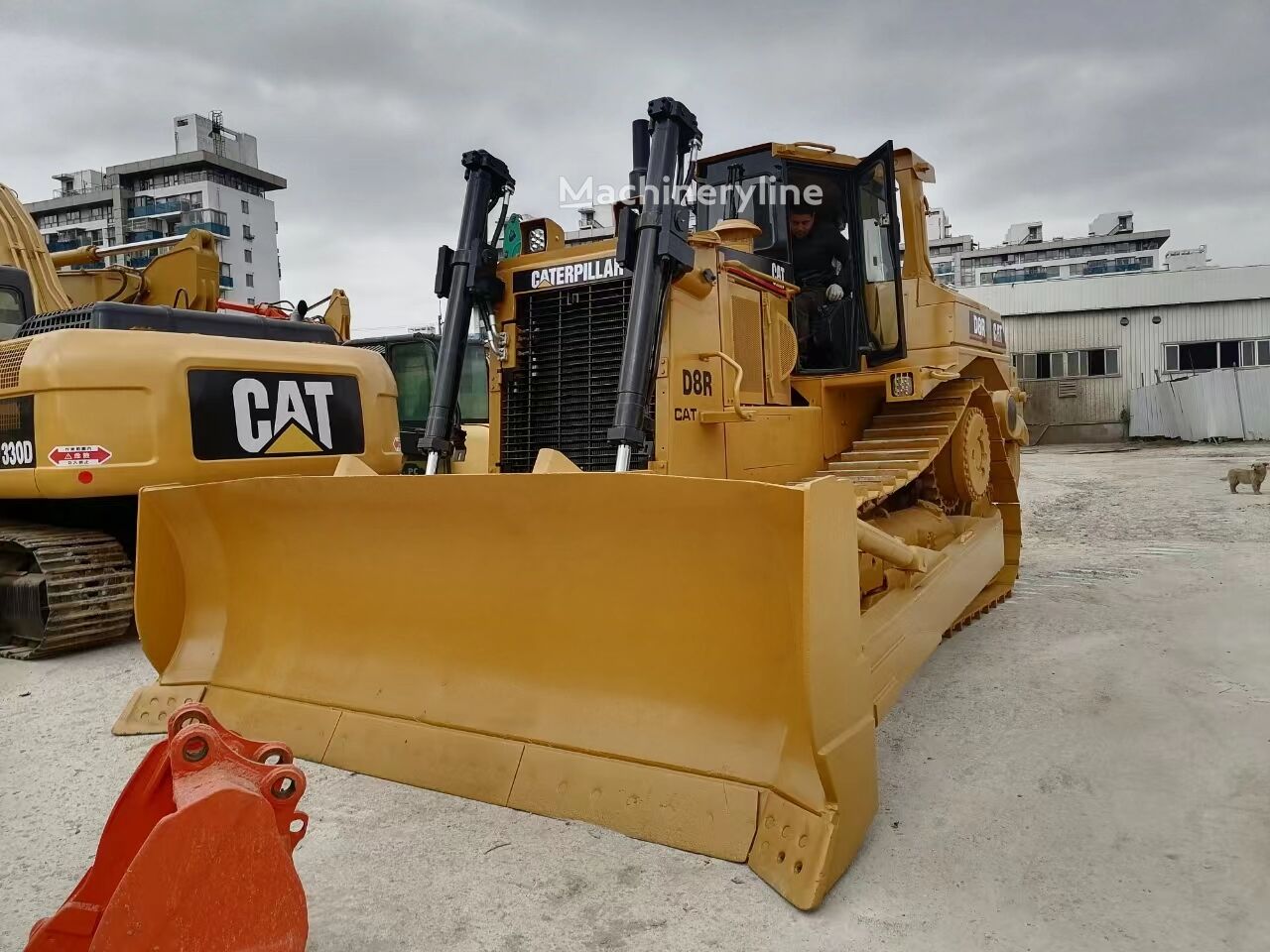 Caterpillar D8R bulldozer