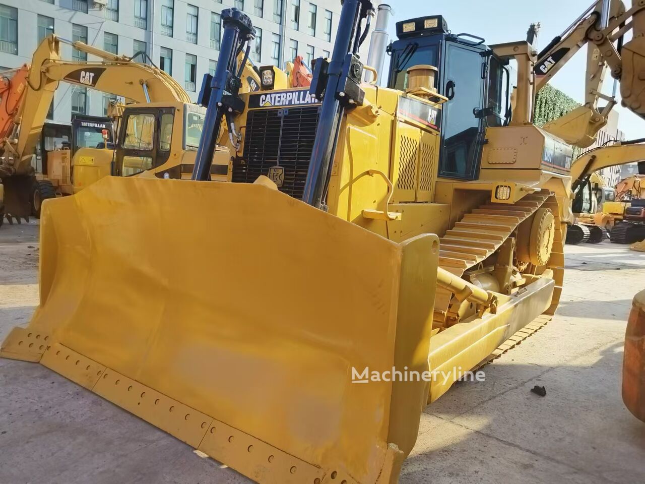 Caterpillar D8T bulldozer