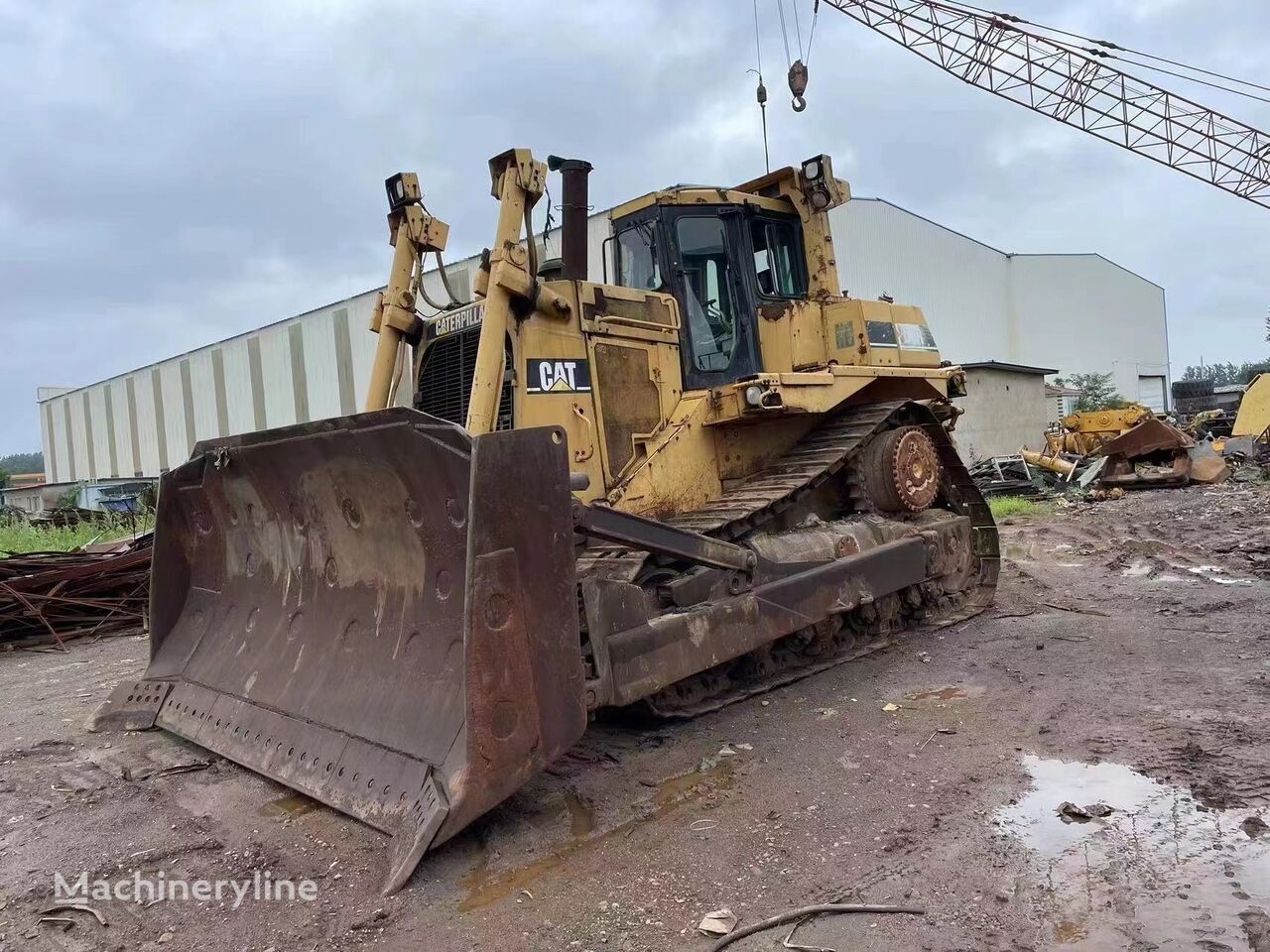 Caterpillar D9R bulldozer