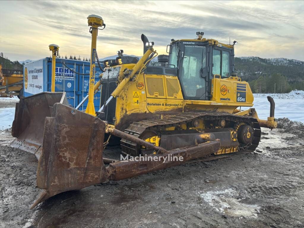 Komatsu D 65 PX bulldozer