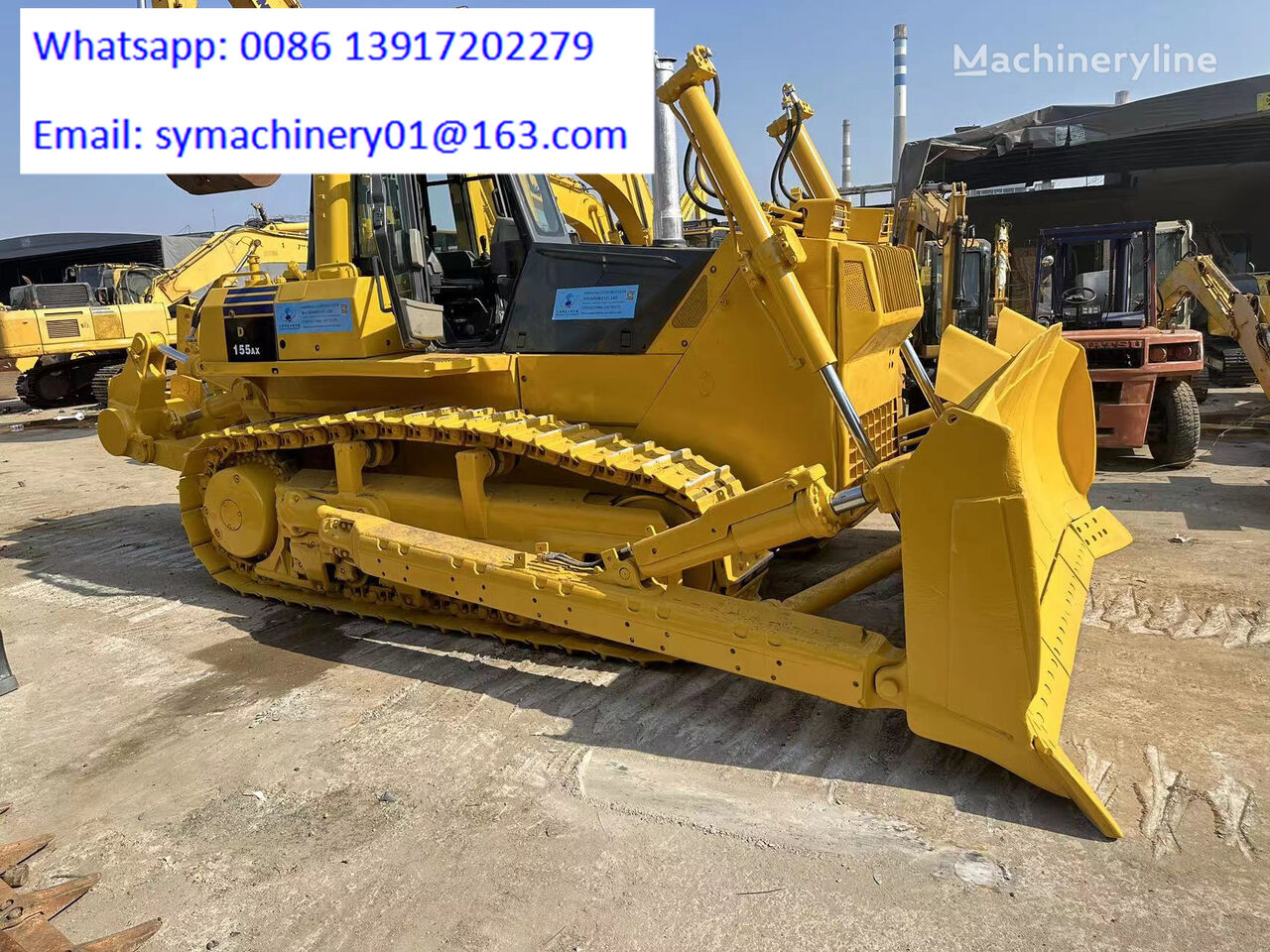 Komatsu D155A-5 bulldozer