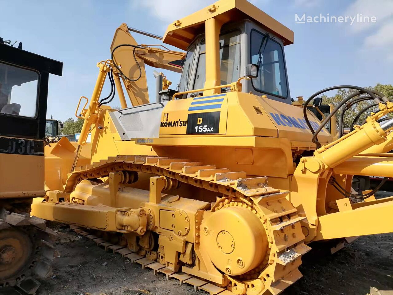 Komatsu D155AX ブルドーザ