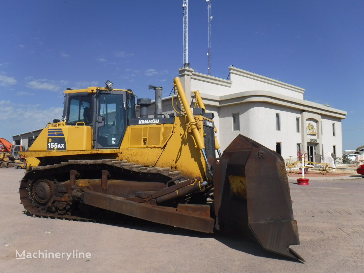 бульдозер Komatsu D155AX-6