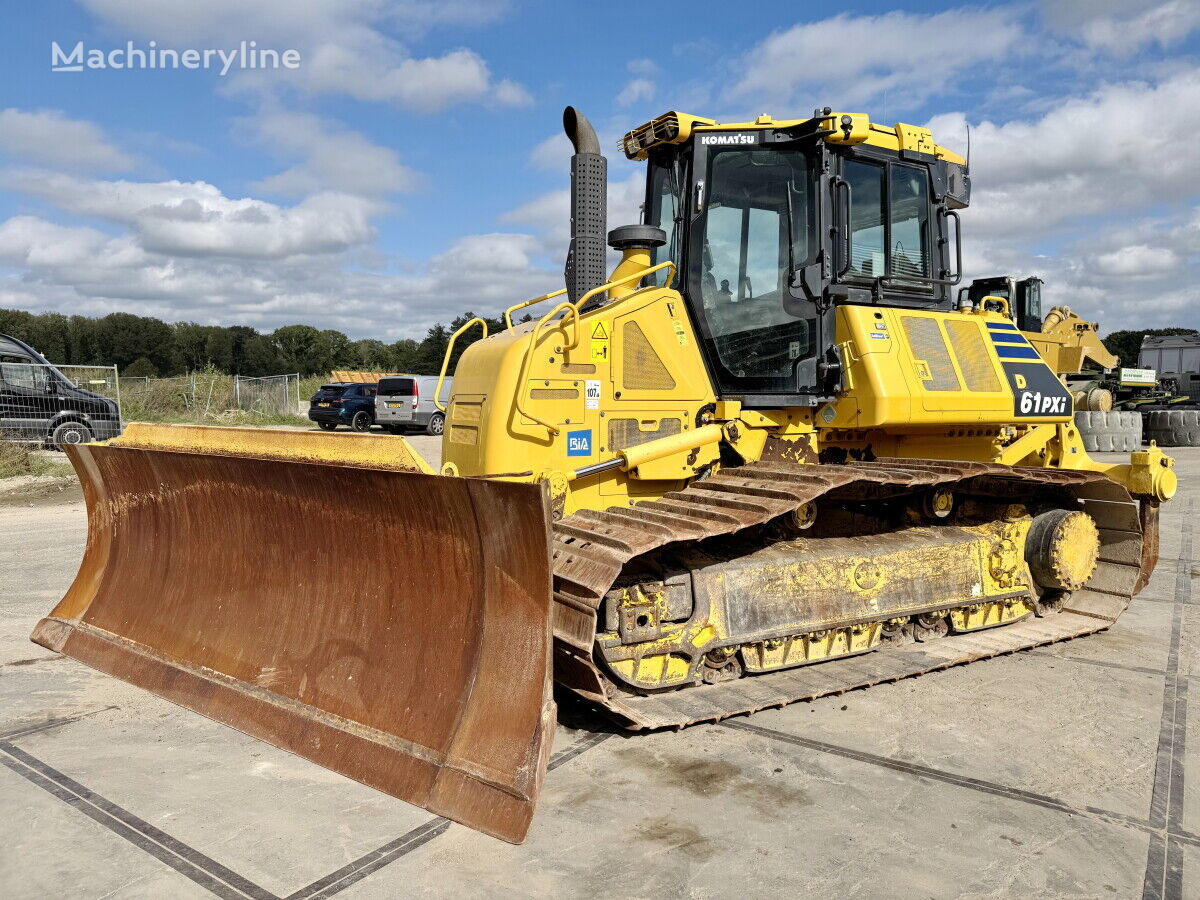 buldozér Komatsu D61PXi-24