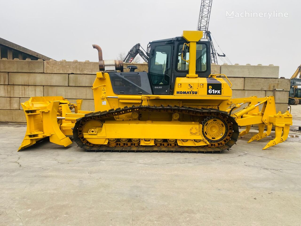 Komatsu D61px-15 bulldozer