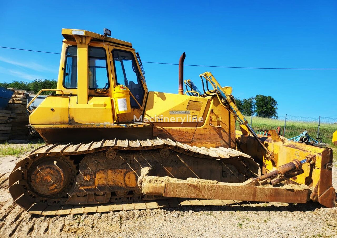 бульдозер Komatsu D65PX-12