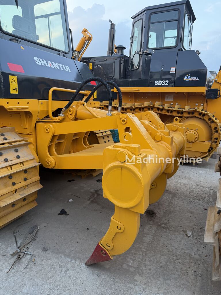 Shantui SD 16 bulldozer - Machineryline