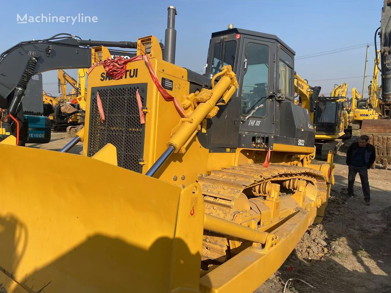 Shantui SD 22 bulldozer