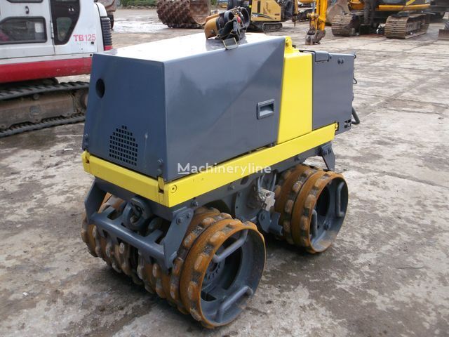 غلتک پاچه بزی BOMAG BMP 851