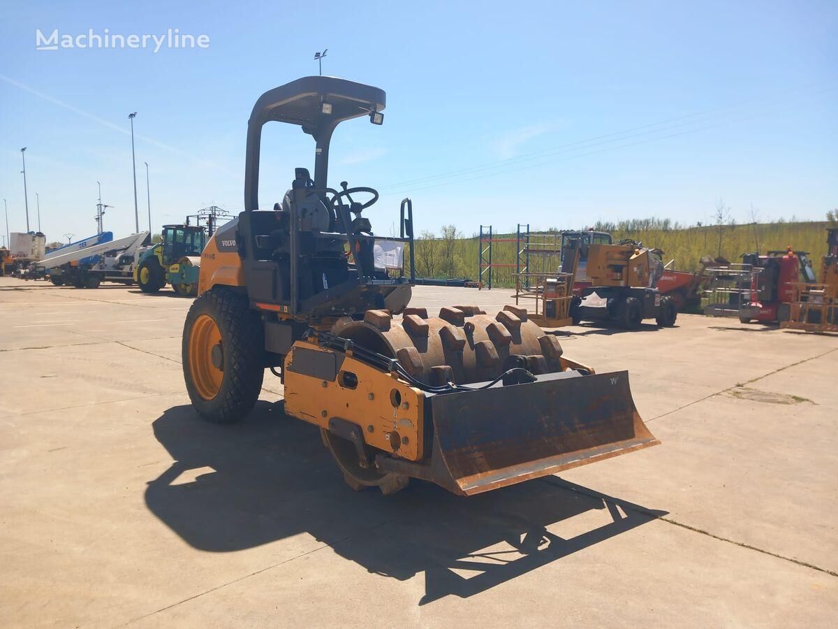 Volvo SD45B compactor