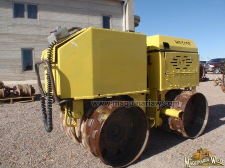 Wacker RT820 compactor