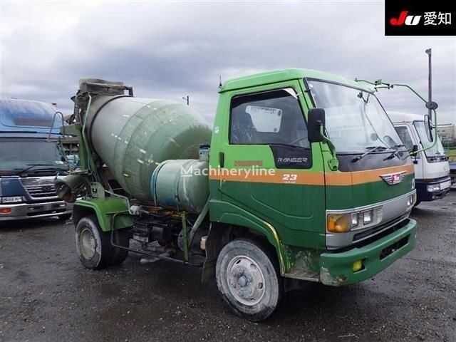 camion malaxeur Hino RANGER TRUCK