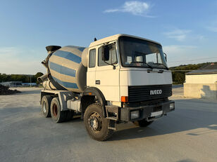 camion malaxeur IVECO Magirus 260