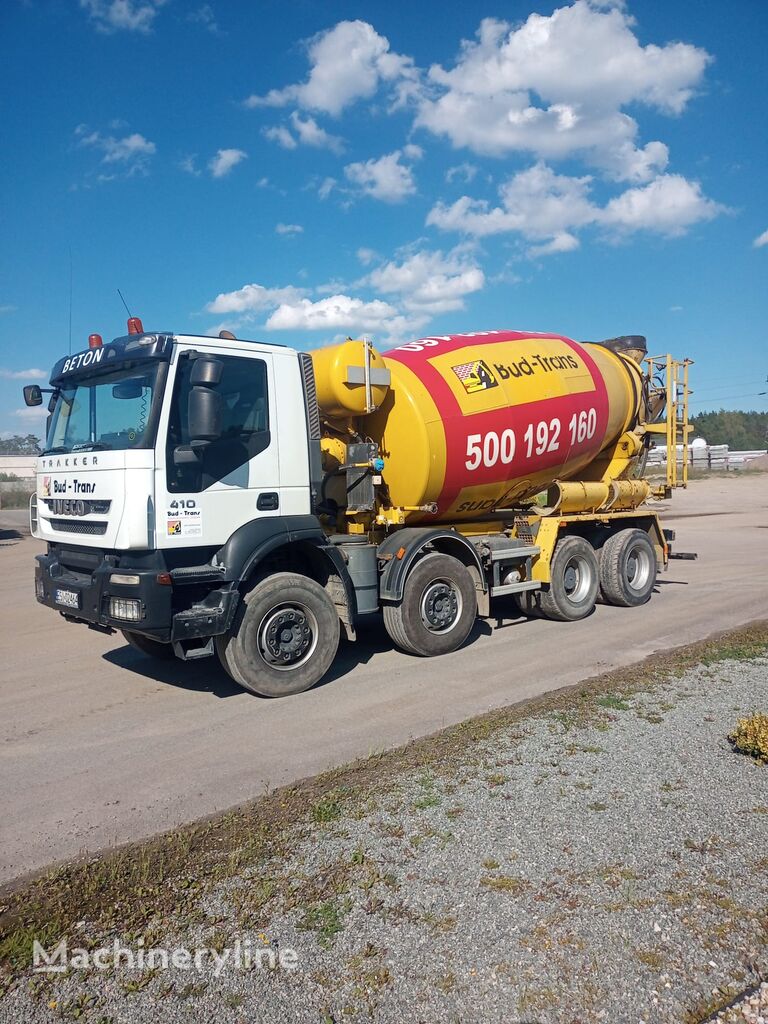 camion malaxeur FML  sur châssis IVECO Trakker 410