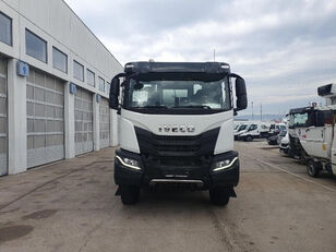 Liebherr  na šasiji IVECO X-Way AD360X42BZ  kamion mješalica za beton