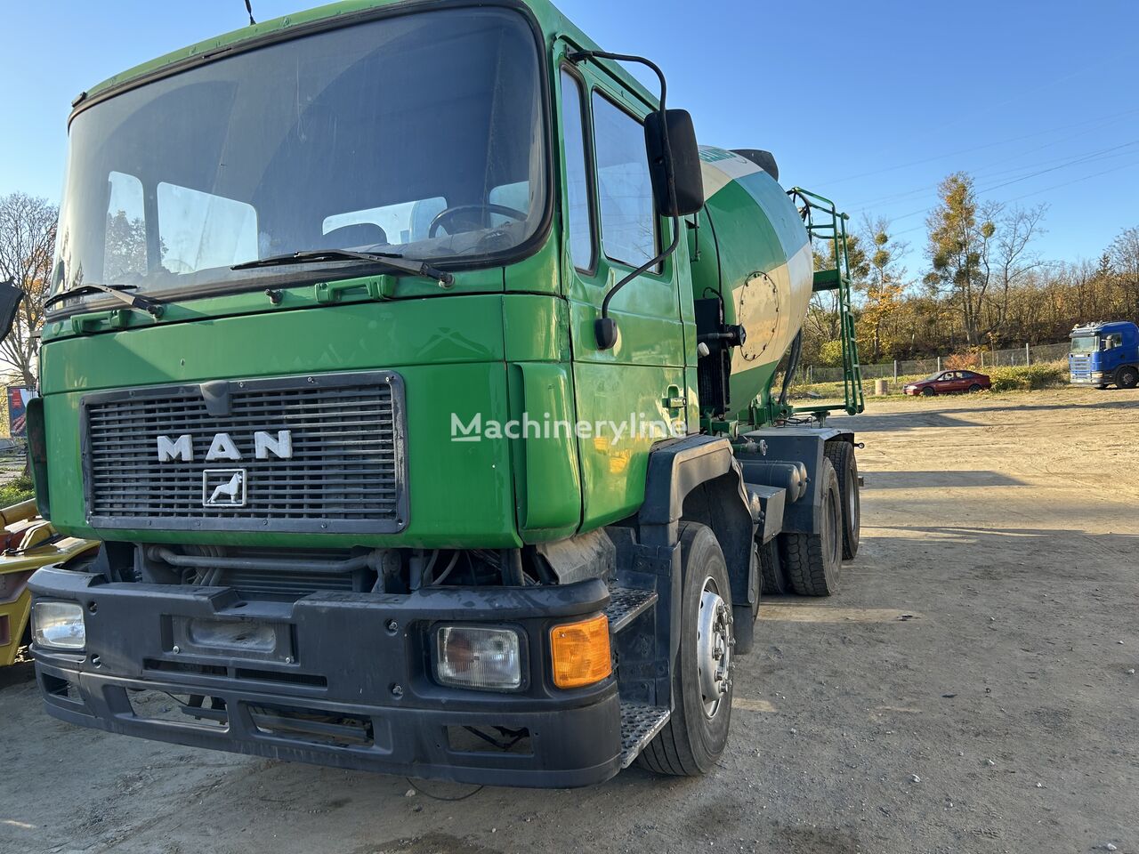 camion malaxeur MAN 26.272