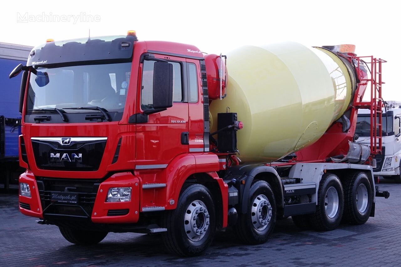 Putzmeister  on chassis MAN TGS 32.430 concrete mixer truck