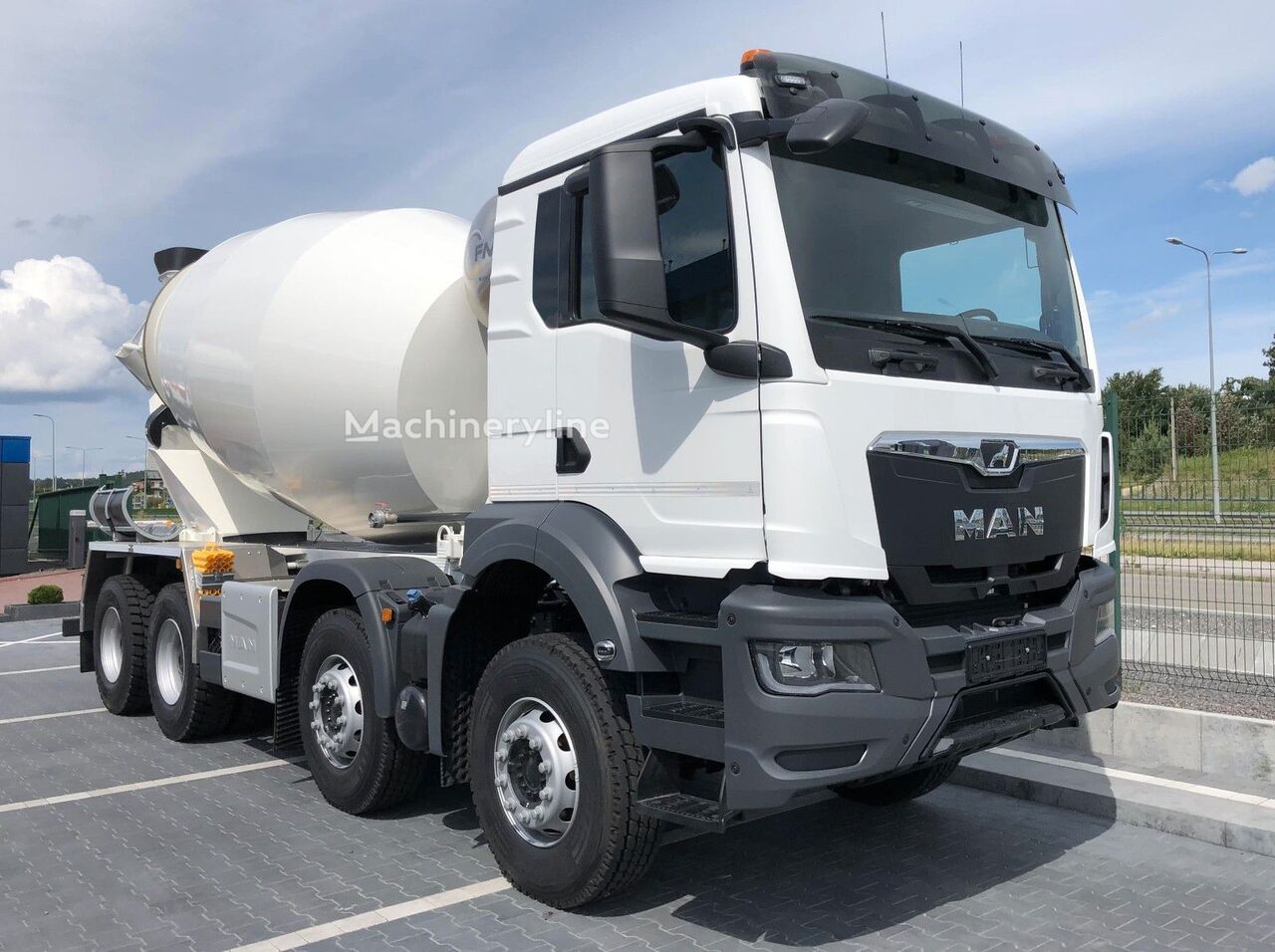 camion malaxeur FML  sur châssis MAN TGS 35.440 neuf