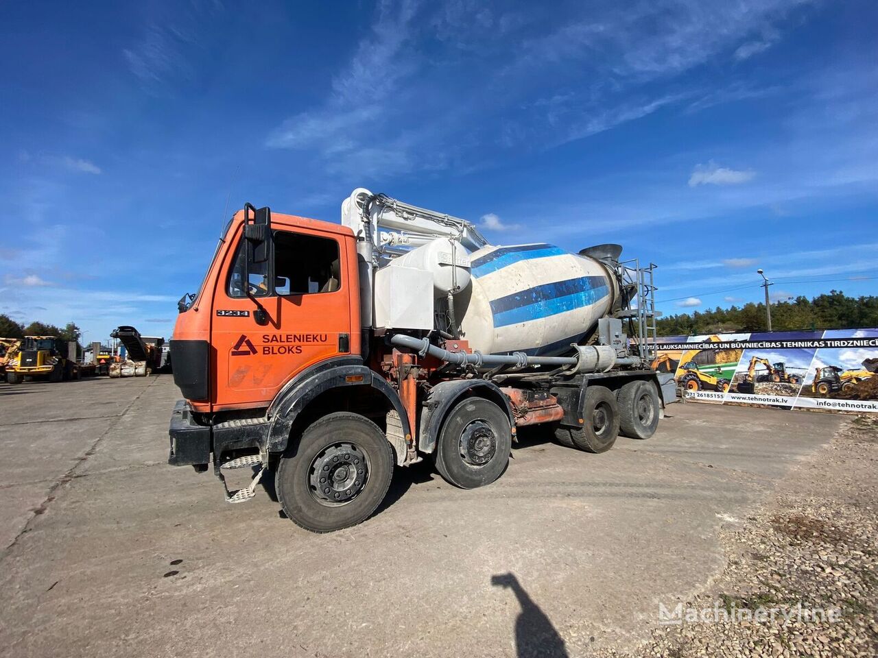 Mercedes-Benz 3234B kamion mješalica za beton