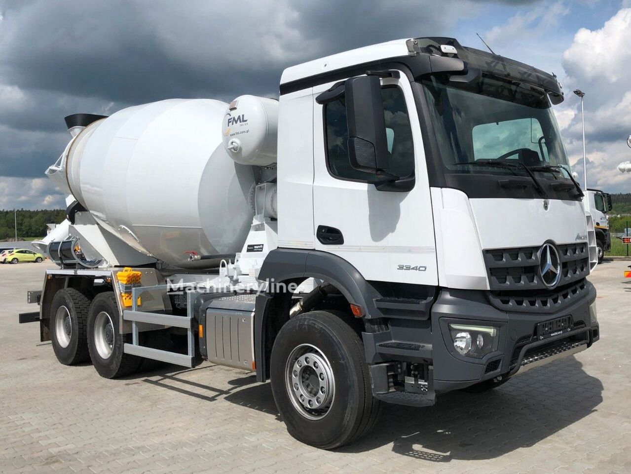 camion malaxeur FML  sur châssis Mercedes-Benz AROCS 3340 neuf