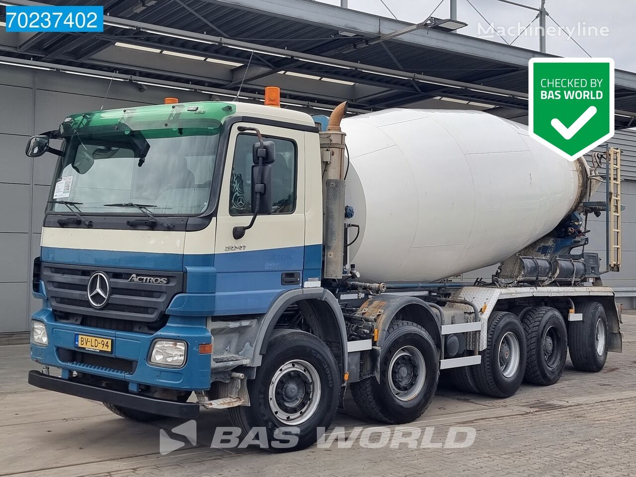 Mercedes-Benz Actros 5041 10X4 NL-Truck Liebherr 15m3 Euro 5 concrete mixer truck