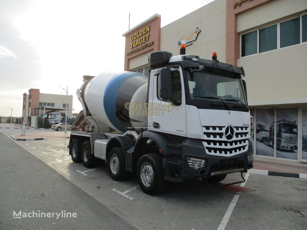 شاحنة خلط الخرسانة Stetter  ذات شاسيه Mercedes-Benz Arocs 4142