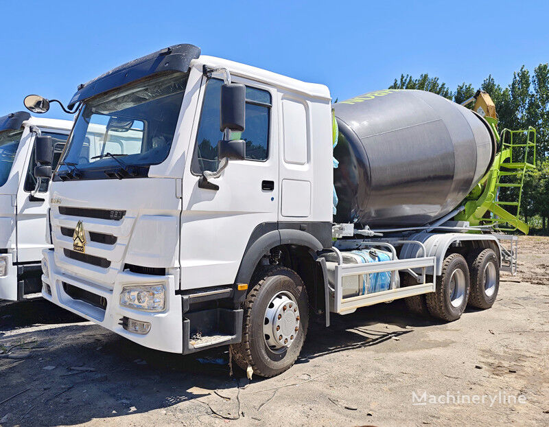 Sinotruk Howo concrete mixer truck