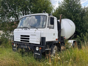 camion malaxeur Tatra T815-250