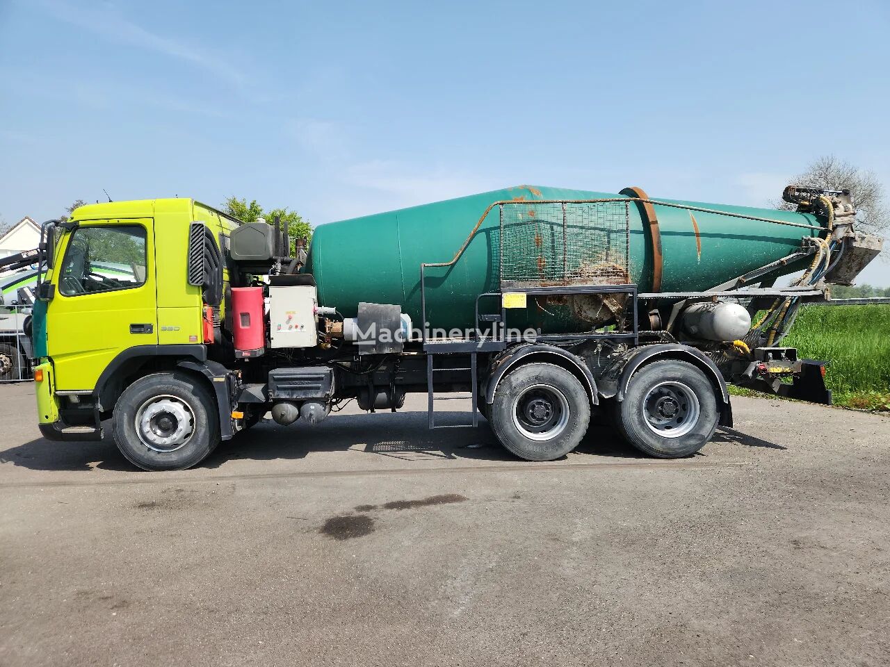 Volvo FM 380 2005, Manual, 251000km, 8m3, Full spring concrete mixer truck