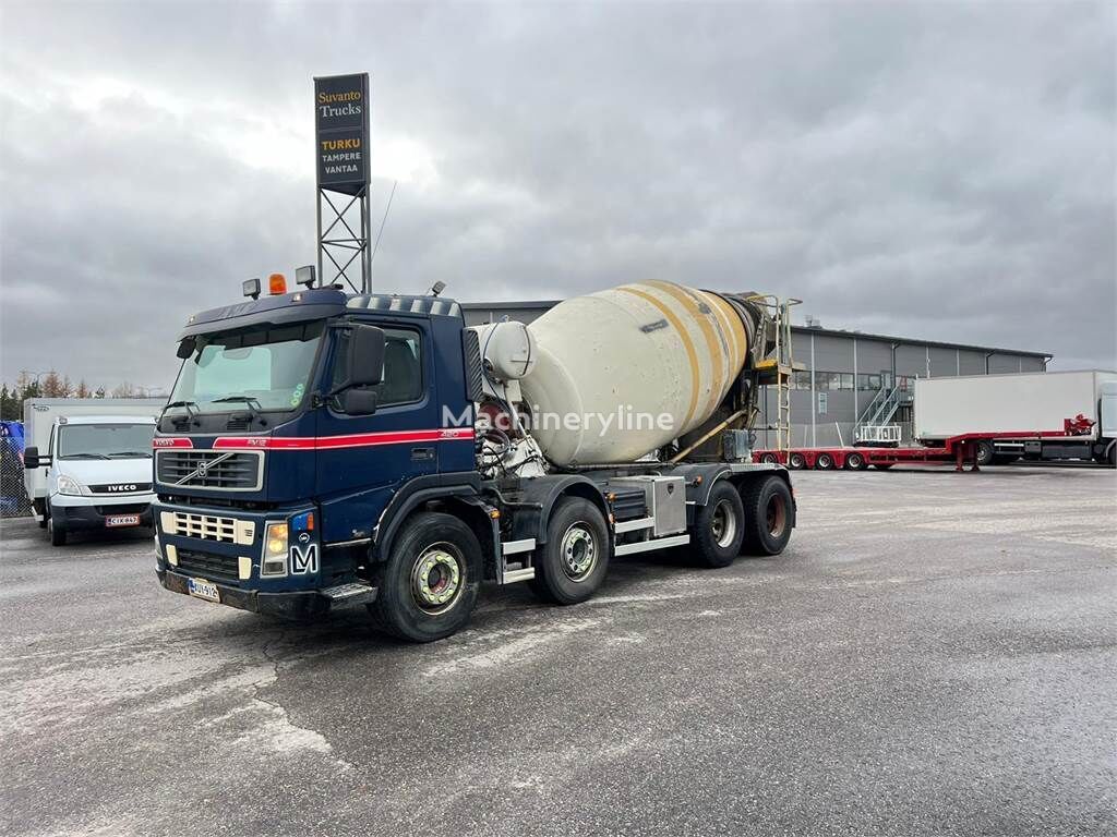 camion malaxeur Volvo FM12