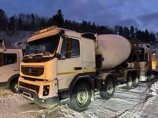 Volvo FMX 8x4 / telescope / FULL STEEL camión hormigonera