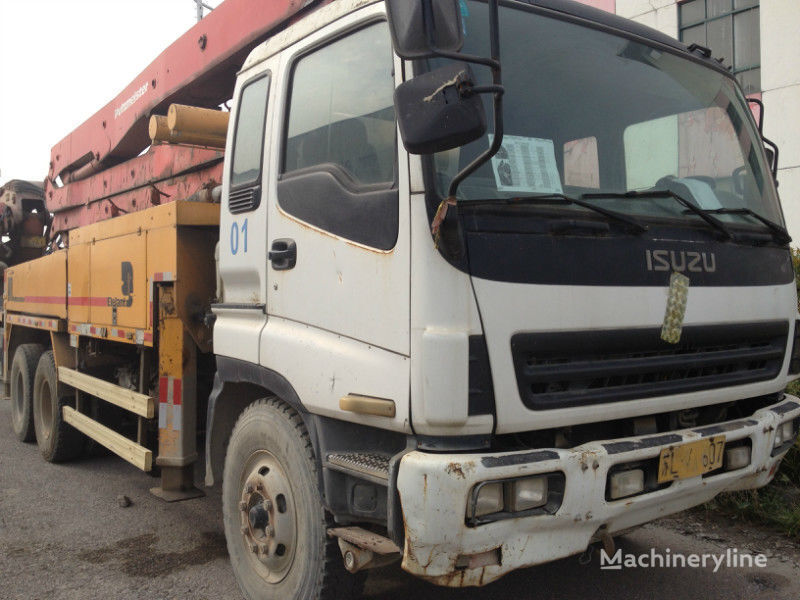 Putzmeister  on chassis Isuzu concrete pump