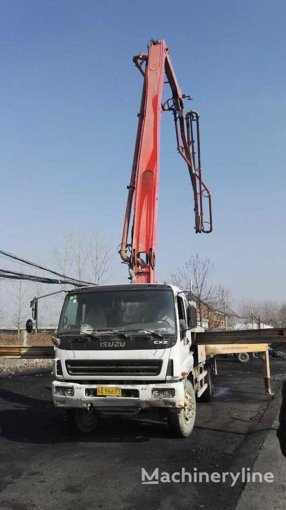 Putzmeister M36  on chassis Isuzu concrete pump