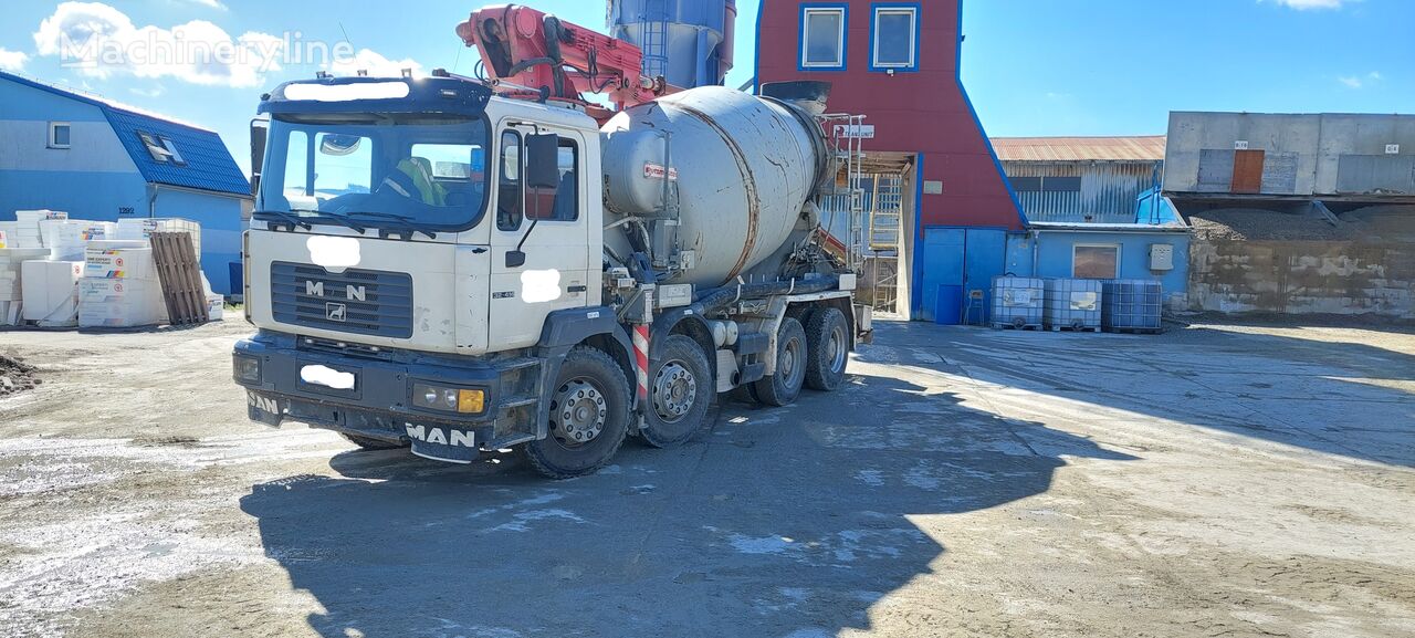 Putzmeister  on chassis MAN F2000 concrete pump